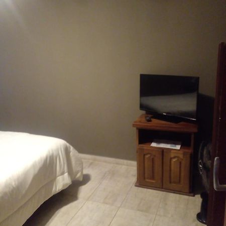 Apart Trelew 1 Екстериор снимка